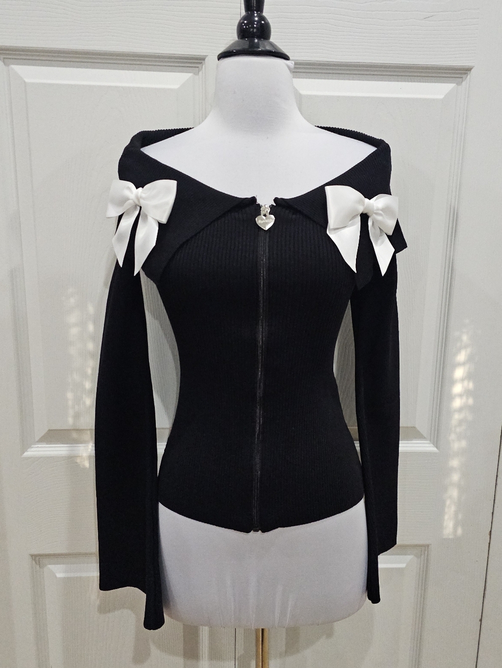Dolls Kill Sugar Thrillz Goth Lolita Black Bow Like A Holiday Knit Cardigan S